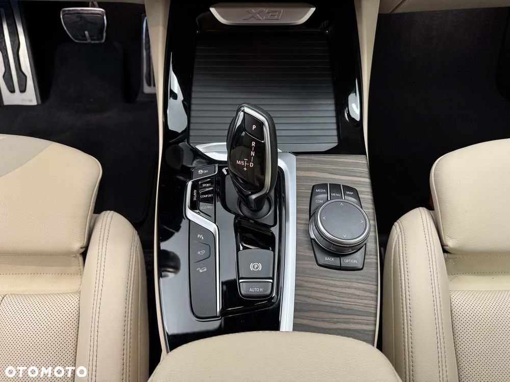 BMW X3 - 32