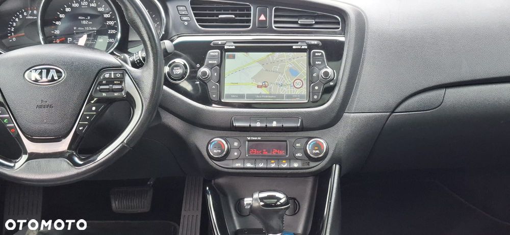 Kia Ceed 1.6 GDI L DCT - 14