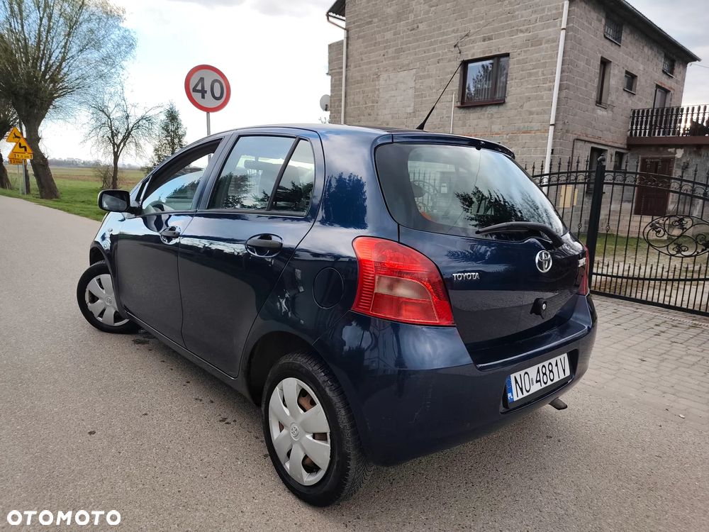 Toyota Yaris 1.0 Luna - 7