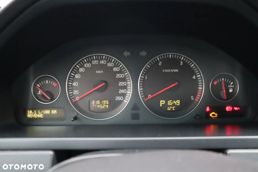 Volvo XC 90 2.4D Momentum - 7