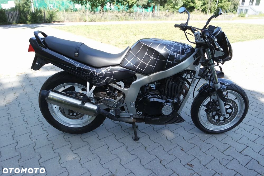 Suzuki GS - 4