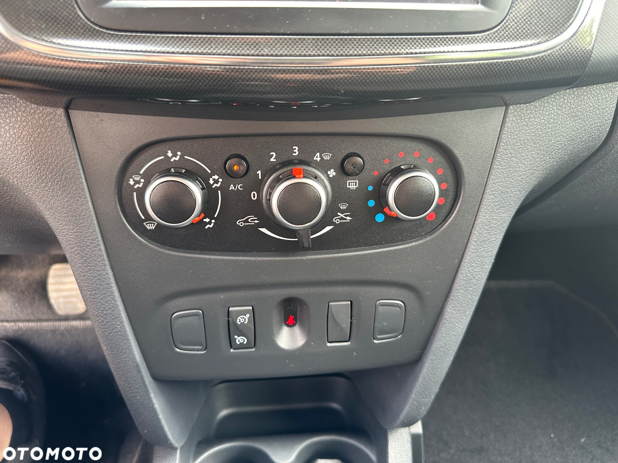 Dacia Sandero - 23