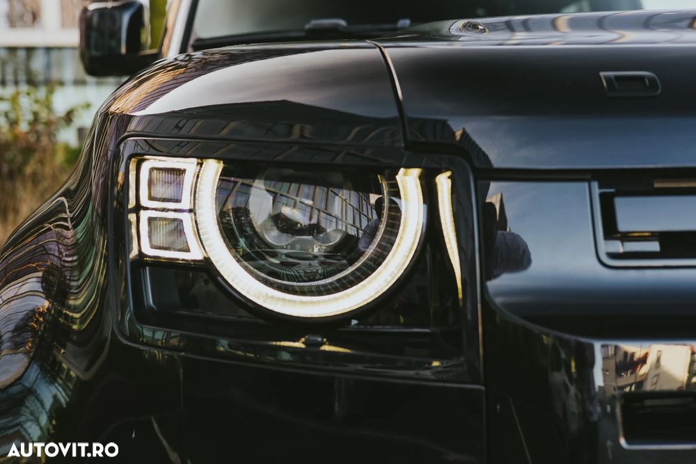 Land Rover Defender 110 3.0 P400 MHEV X - 3