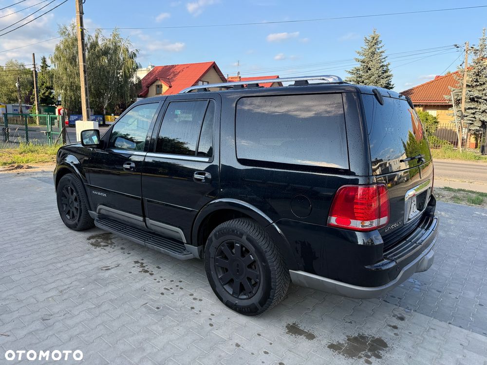 Lincoln Navigator 5.4 4WD - 6