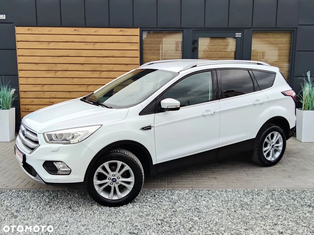 Ford Kuga 1.5 EcoBoost TITANIUM - 2