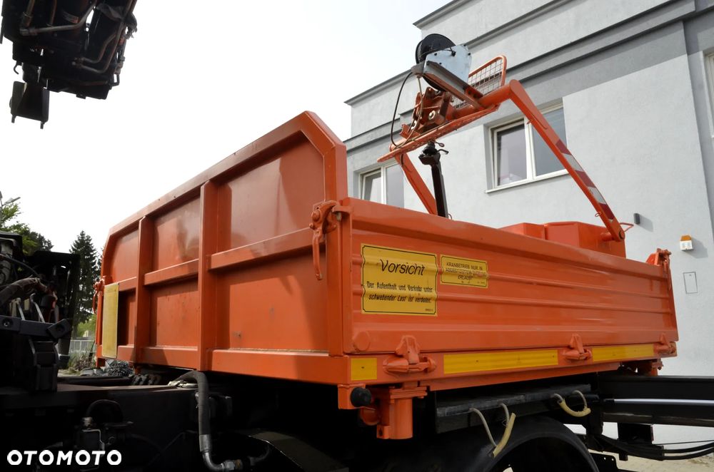 Mercedes-Benz UNIMOG 500 - 24