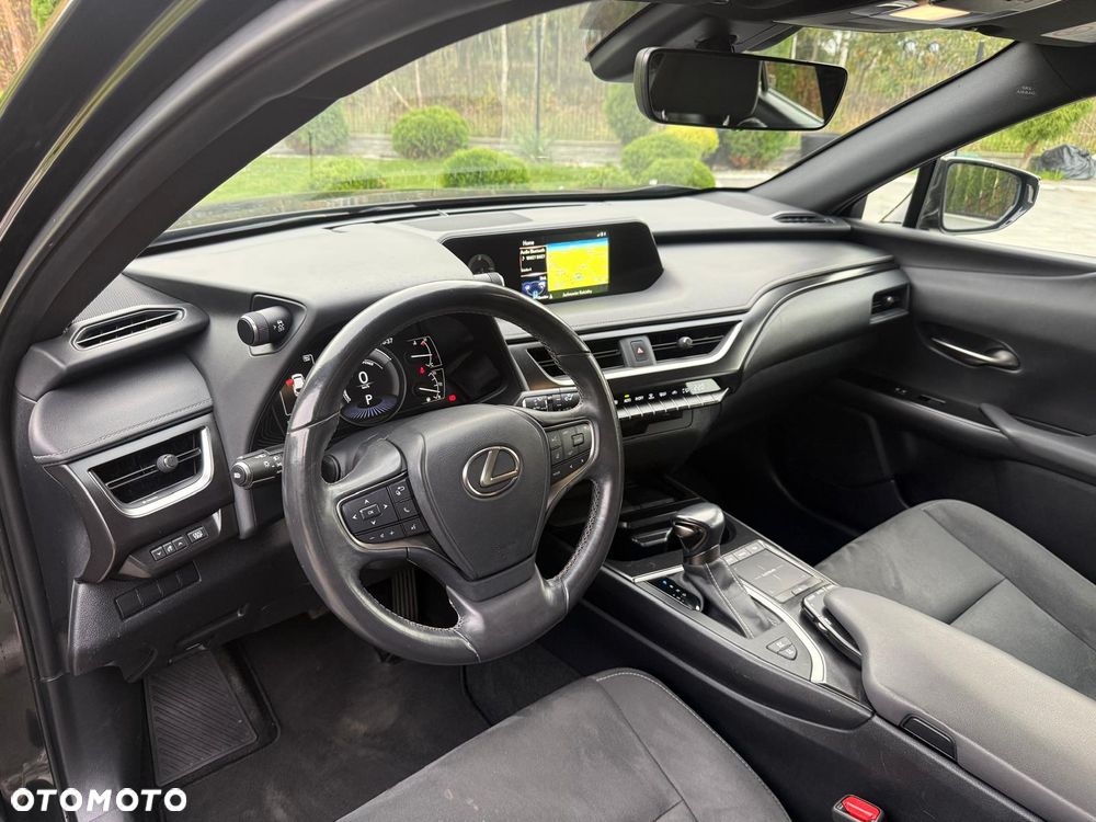 Lexus UX 250h Elegance 2WD - 16