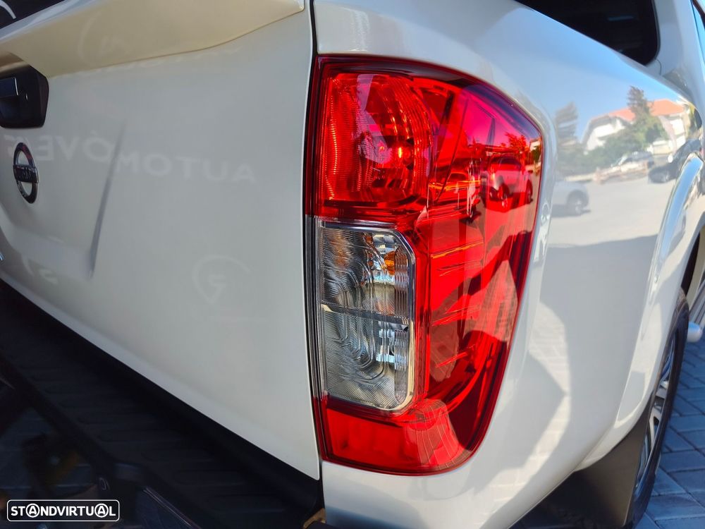 Nissan Navara 2.3 dCi CD 4WD Tekna Auto - 42