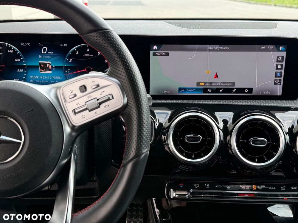 Mercedes-Benz Klasa A 200 AMG Line 7G-DCT - 35
