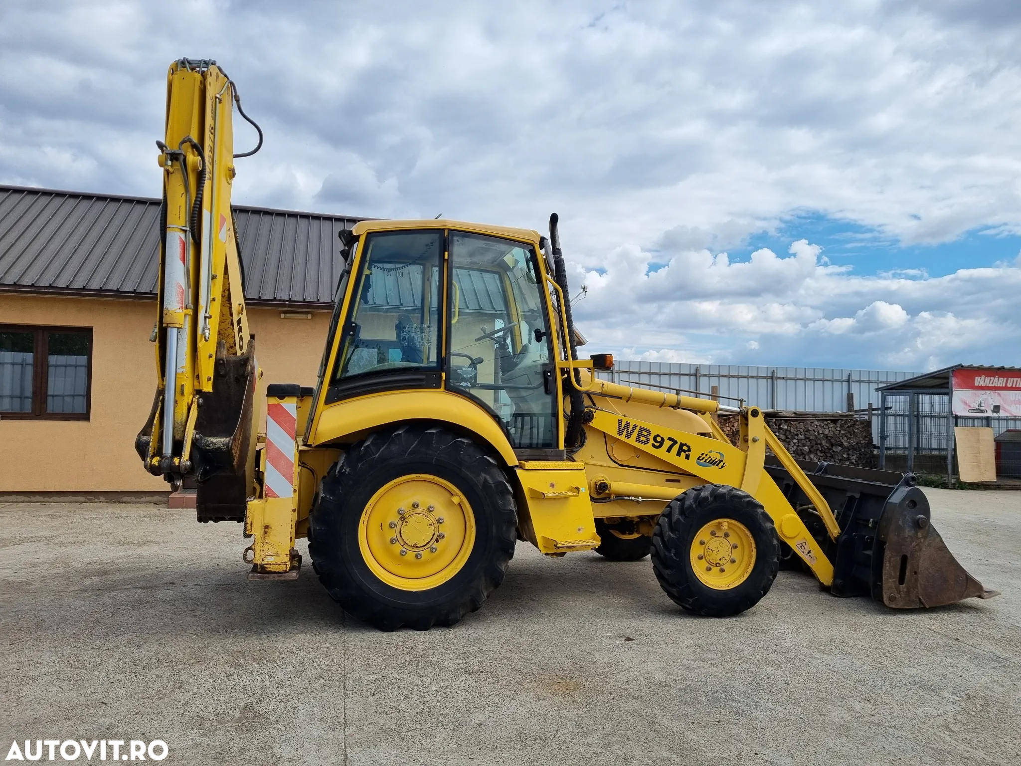 Komatsu WB97 R-2 - 3