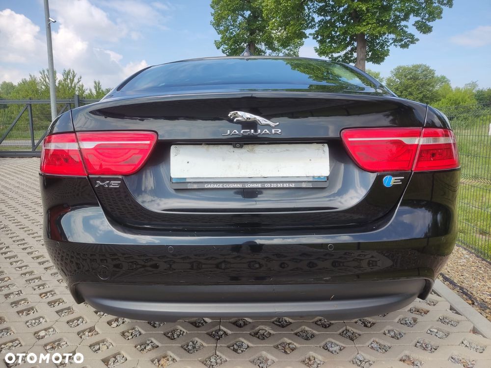 Jaguar XE E-Performance Pure - 10