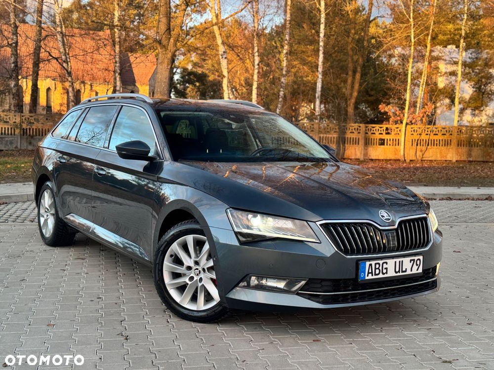 Skoda Superb 2.0 TDI DSG Premium Edition - 22