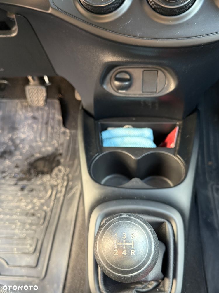 Toyota Yaris 1.0 Active - 20