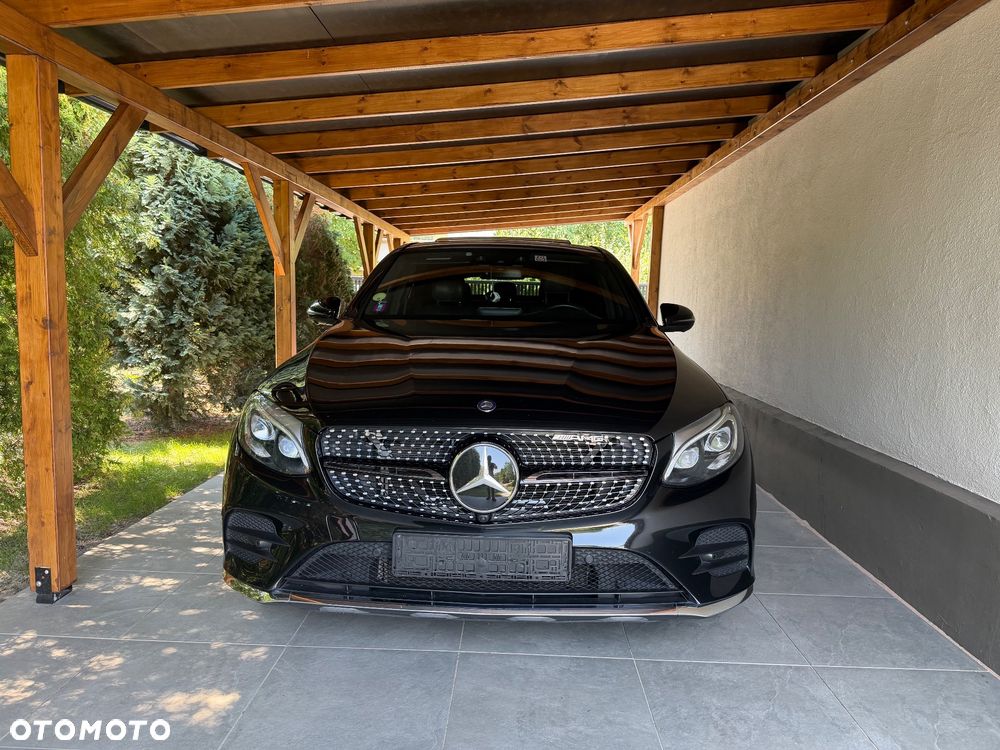 Mercedes-Benz GLC - 33
