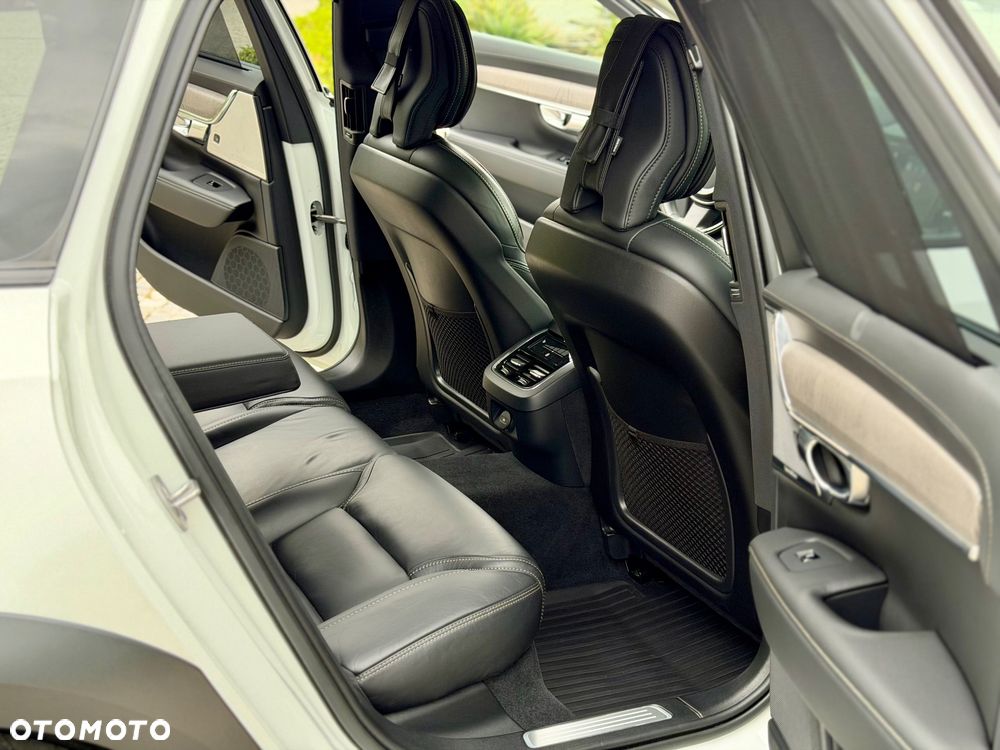 Volvo V90 Cross Country B5 D AWD Ultimate - 15