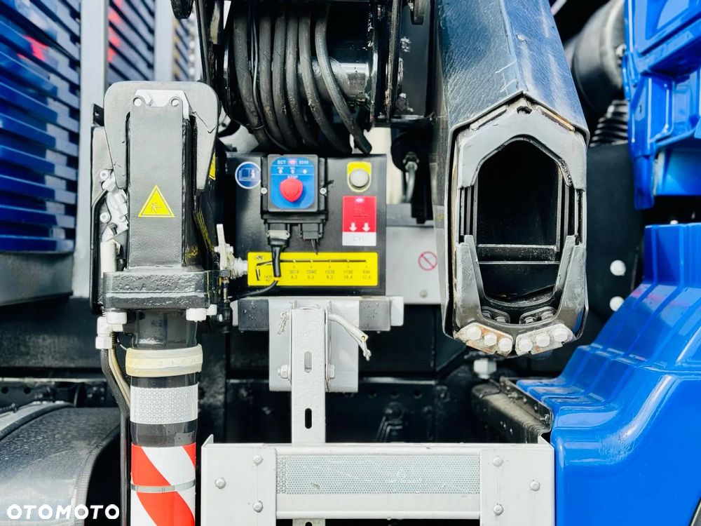 MAN MAN TGS 26.360 // 6x2 // przebieg 247 tyś.km // żuraw HMF // - 19