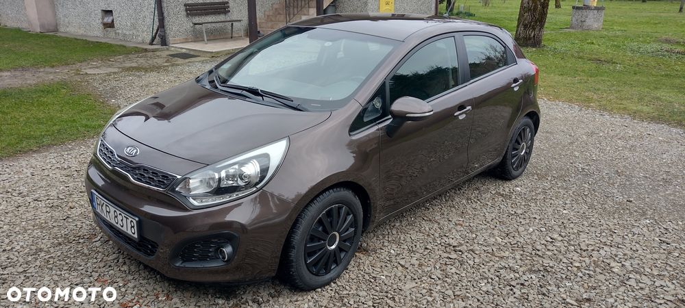 Kia Rio - 13