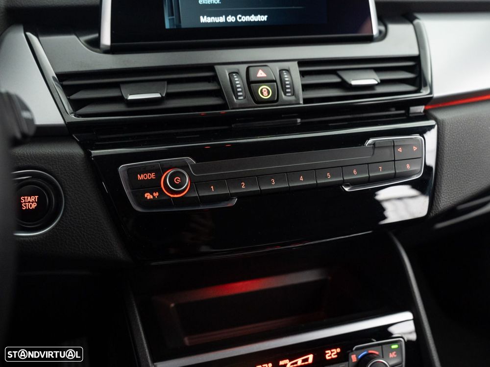 BMW 225xe Active Tourer Advantage - 30