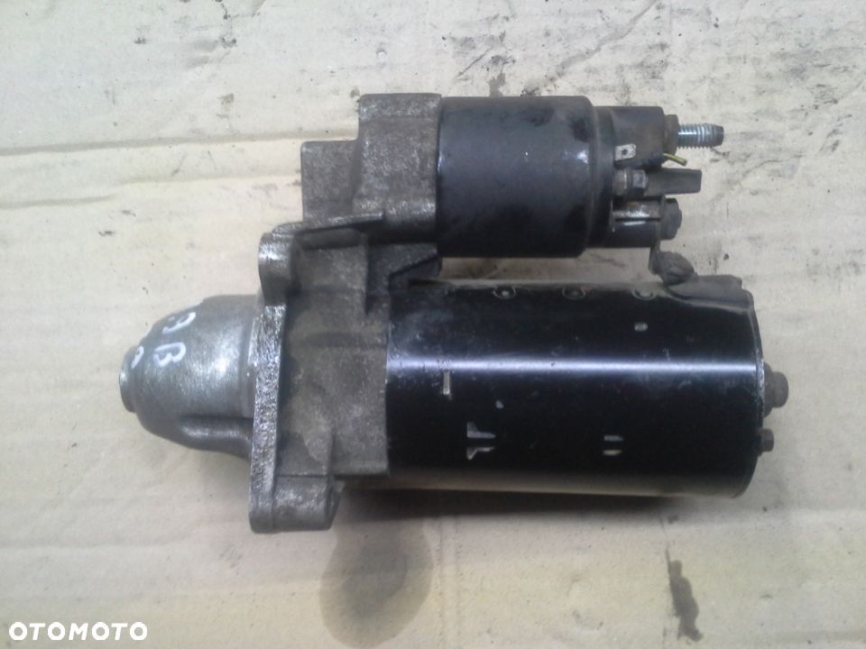 BMW E46 1.9 benzyna 105KM rozrusznik - 1