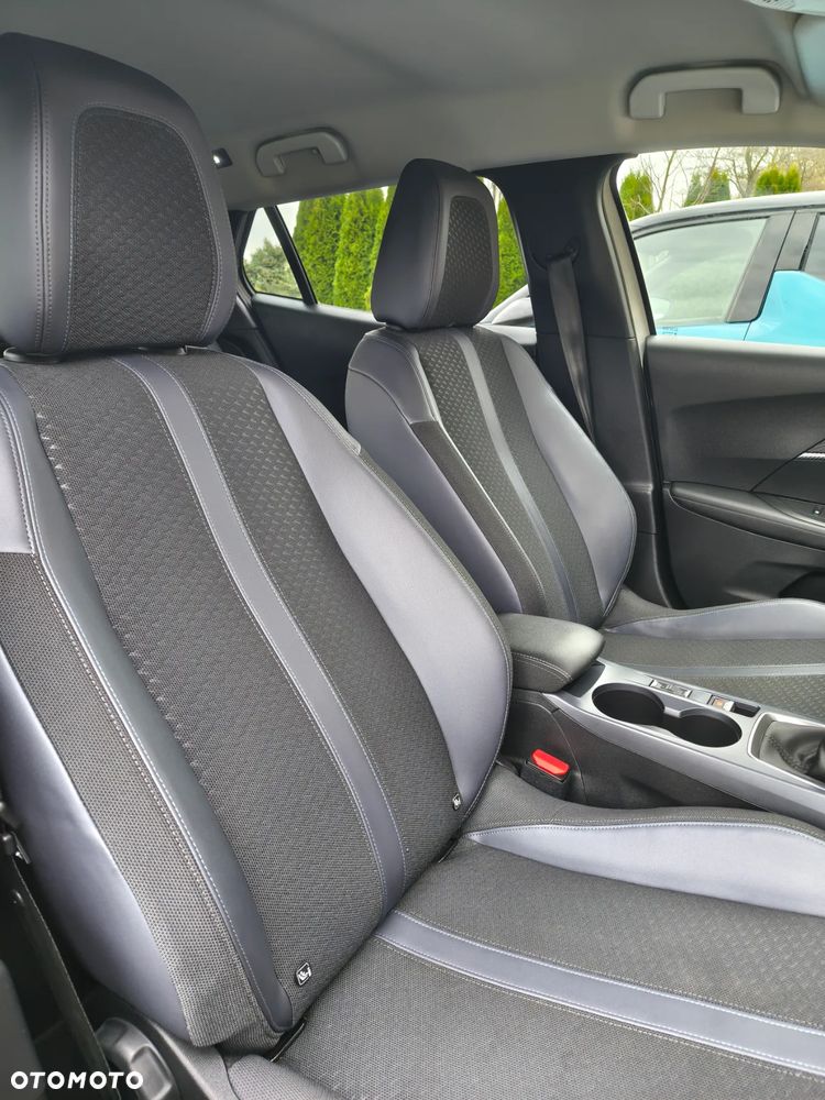 Peugeot 2008 PureTech 130 Allure - 21