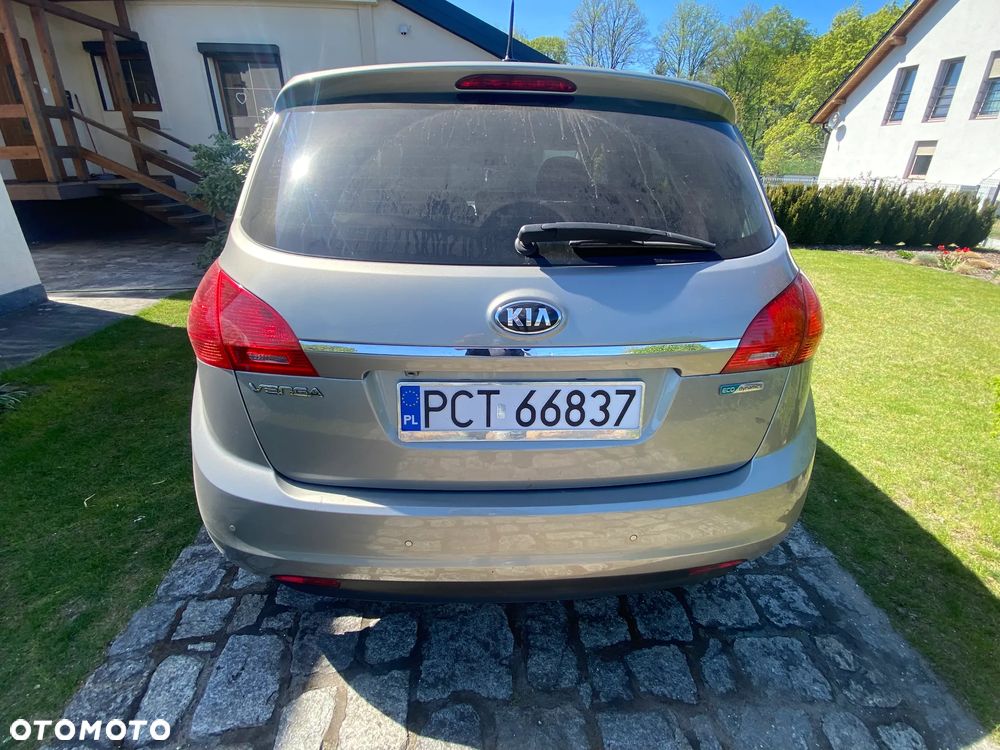 Kia Venga 1.4 L - 5