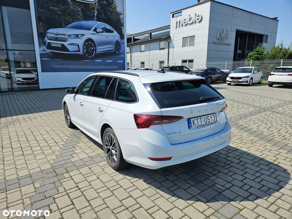 Skoda Octavia 2.0 TDI Ambition DSG - 3