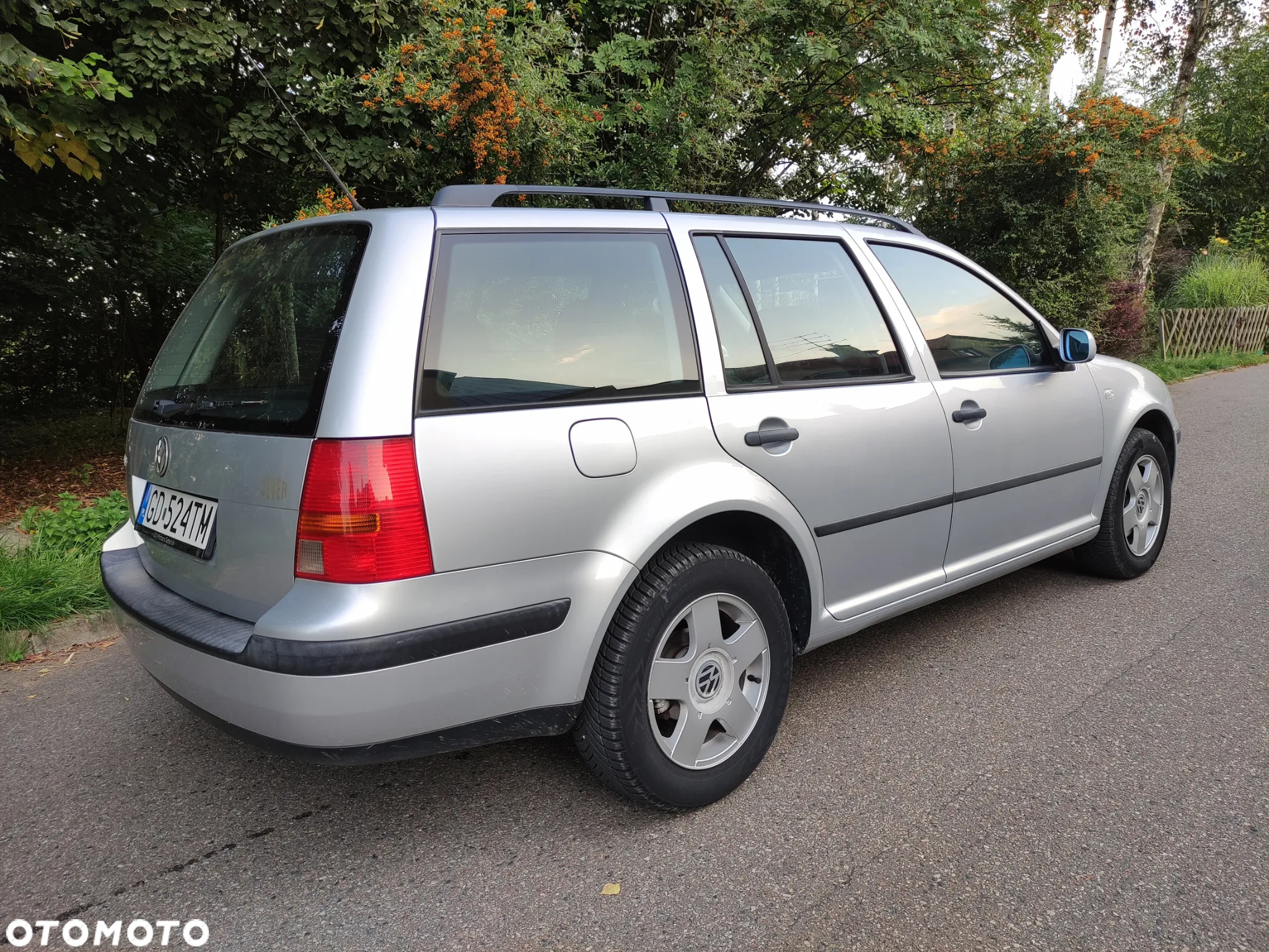 Volkswagen Golf - 3