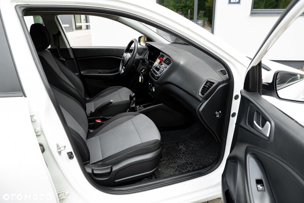 Hyundai i20 1.2 - 21