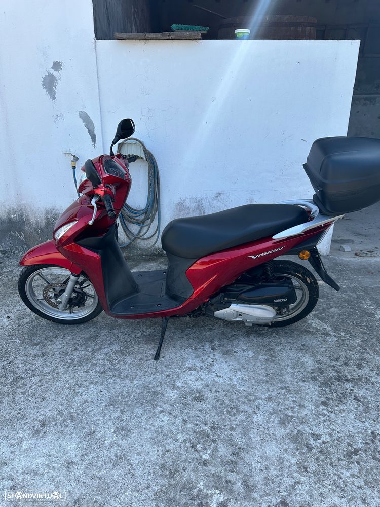 Honda Vision Euro 4 - 3