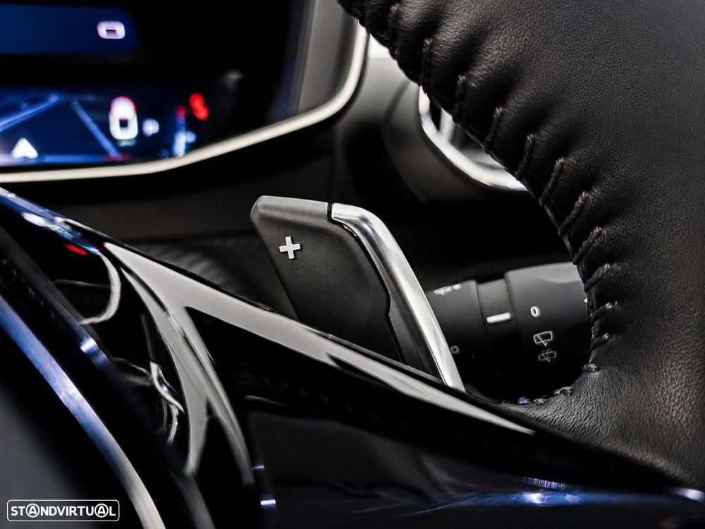 Peugeot 2008 1.2 PureTech Allure EAT8 - 21