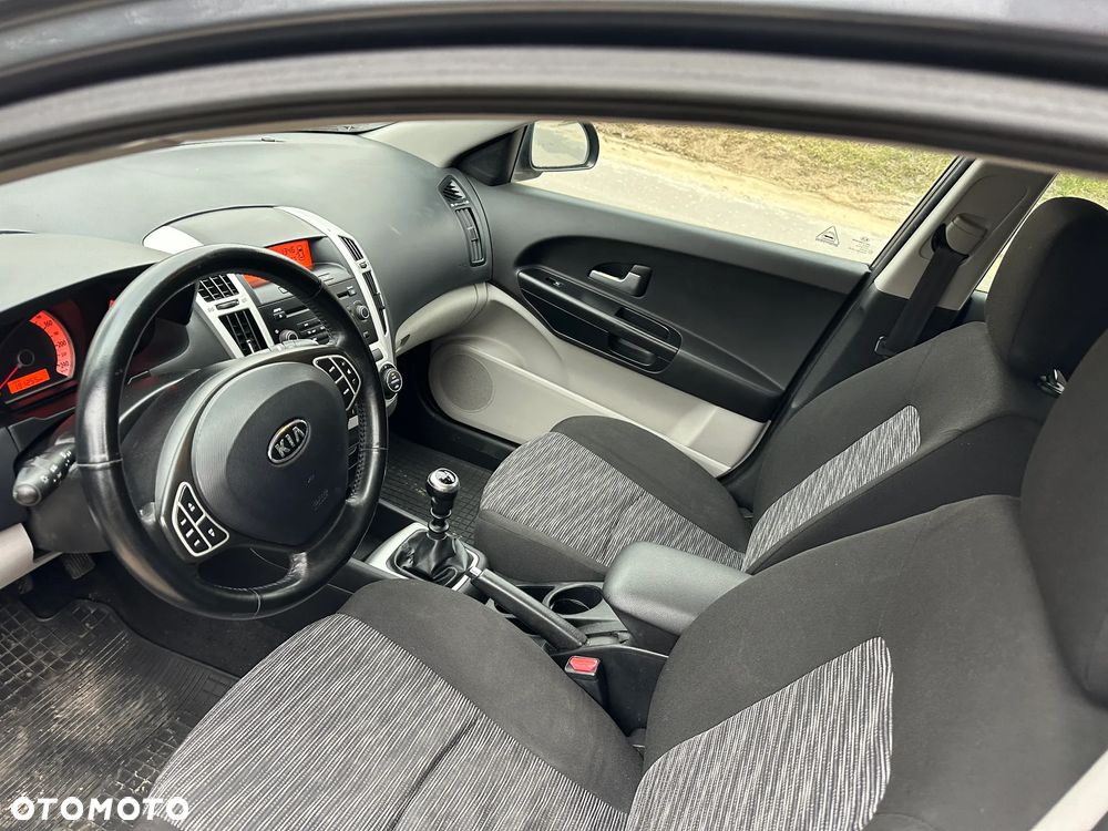 Kia Ceed 1.4 CVVT LX - 14