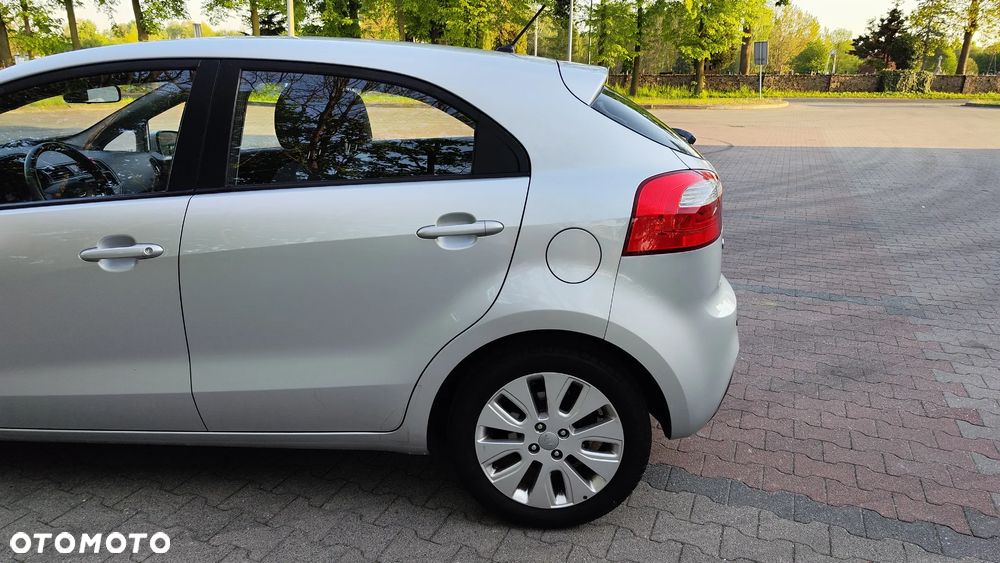 Kia Rio 1.4 Edition 7 - 5