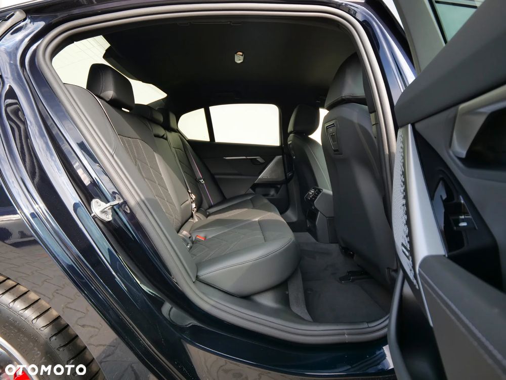 BMW Seria 5 520d xDrive - 34