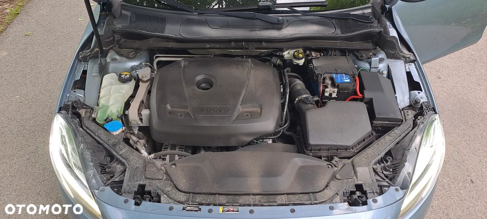 Volvo V40 T3 Geartronic Momentum - 35