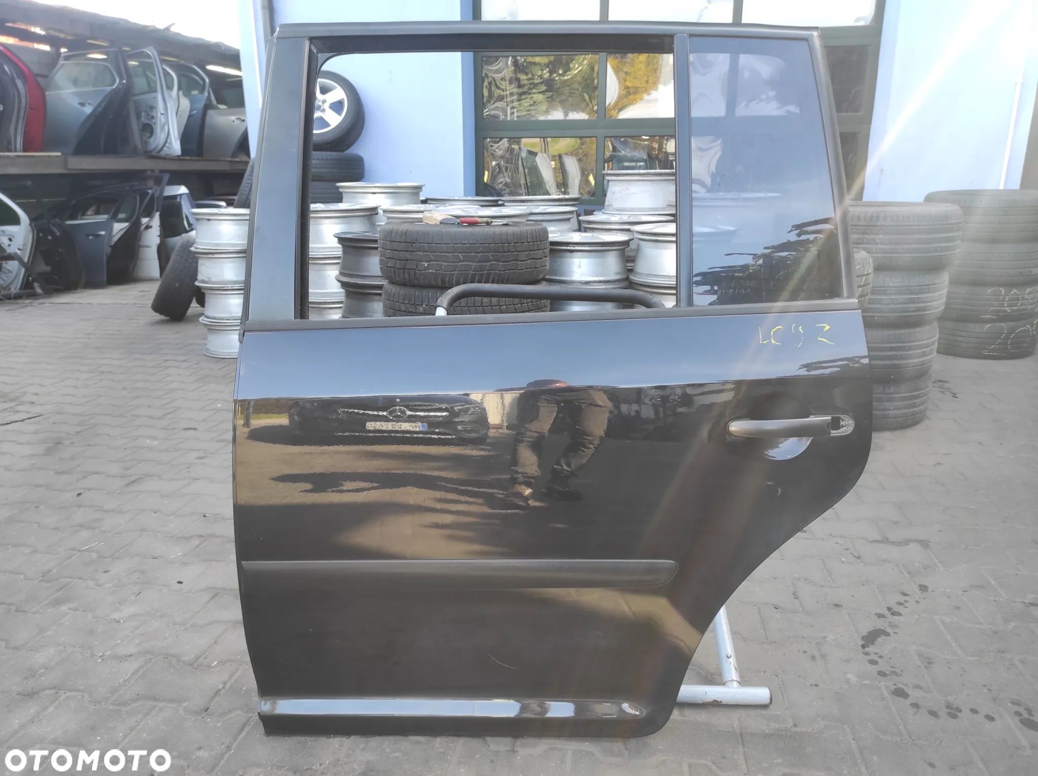 VW TOURAN 1T0 DRZWI TYLNE LEWE TYŁ LEWY LC9Z CZARNE WYSYŁKA !!! - 1