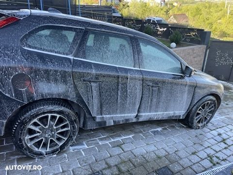 Volvo XC 60 D3 AWD Aut. Momentum - 10