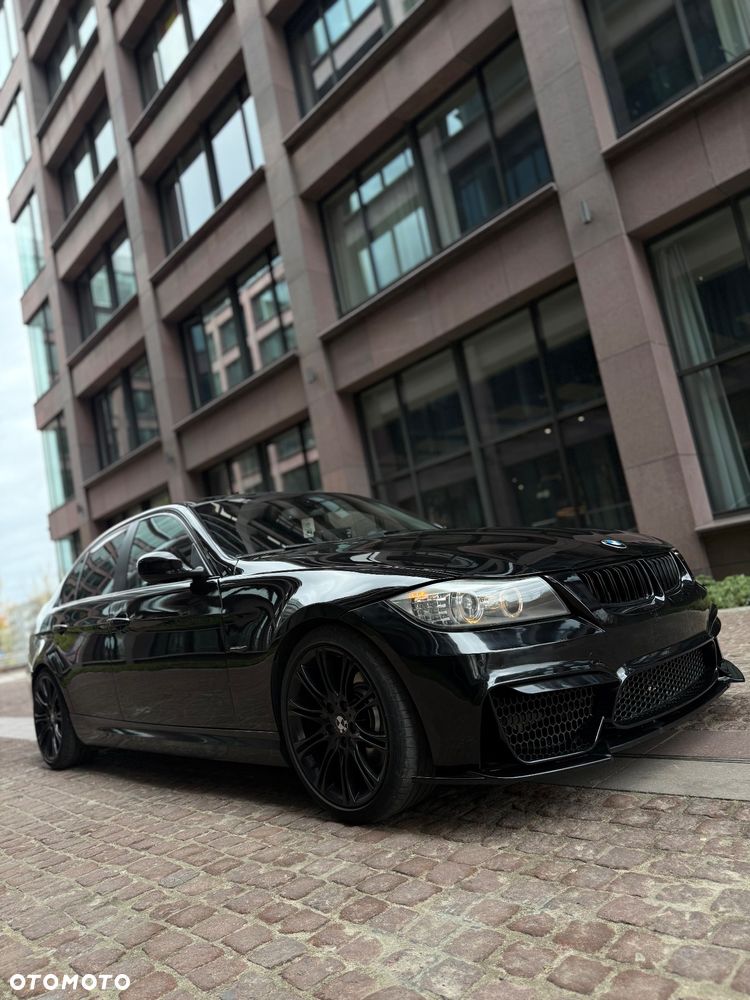 BMW Seria 3 330i - 5