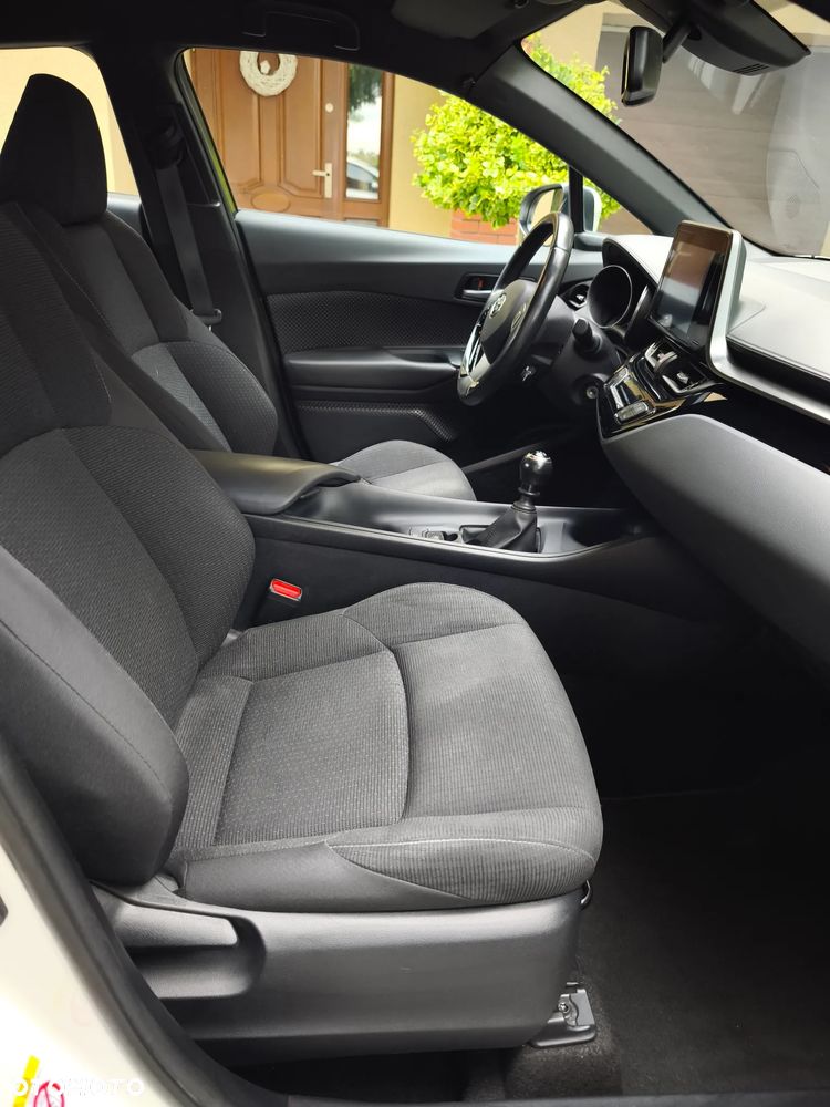 Toyota C-HR 1.2 T Premium - 23