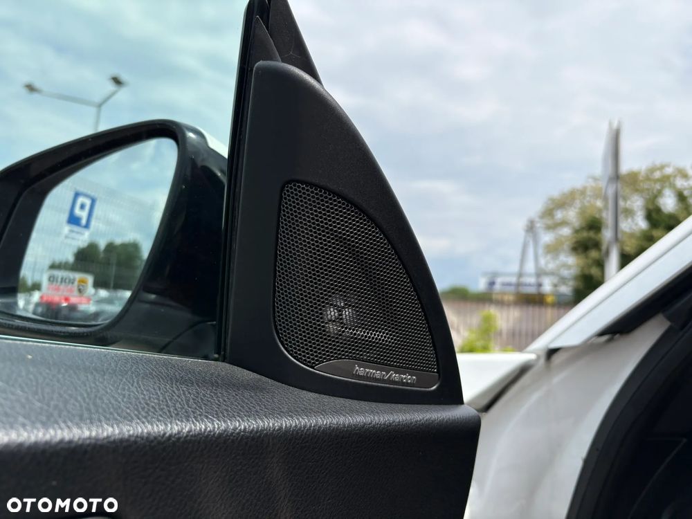 BMW Seria 1 118i Sport Line - 12