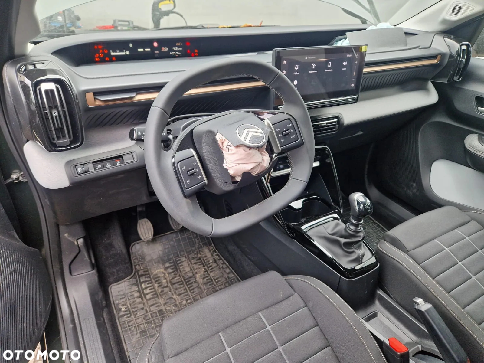 Citroën C3 Aircross 1.2 Turbo Plus S&S - 17