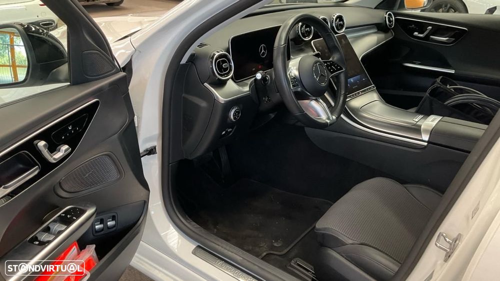 Mercedes-Benz C 300 e T 9G-TRONIC Avantgarde - 6