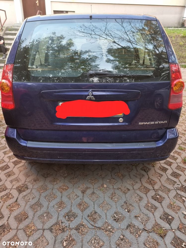 Mitsubishi Space Star - 8