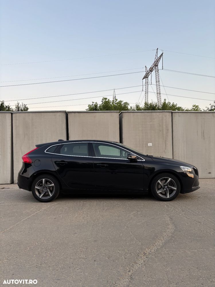 Volvo V40 D4 Momentum - 7
