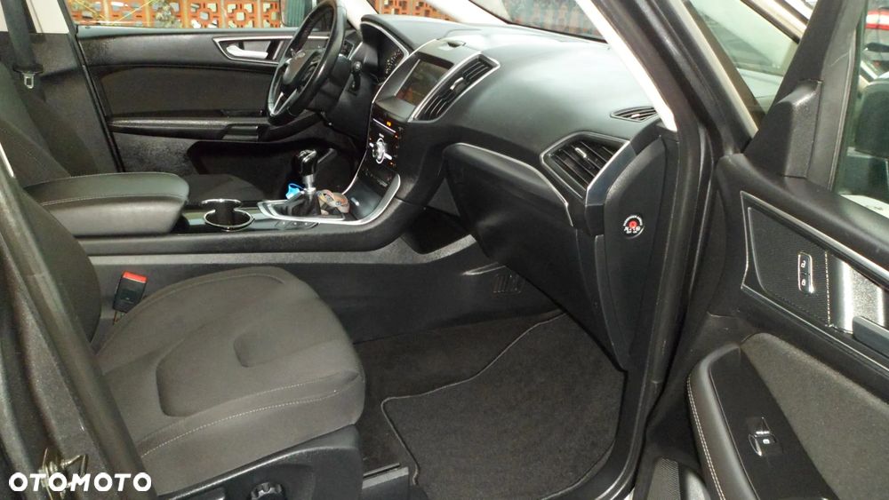 Ford S-Max 2.0 TDCi Titanium - 24