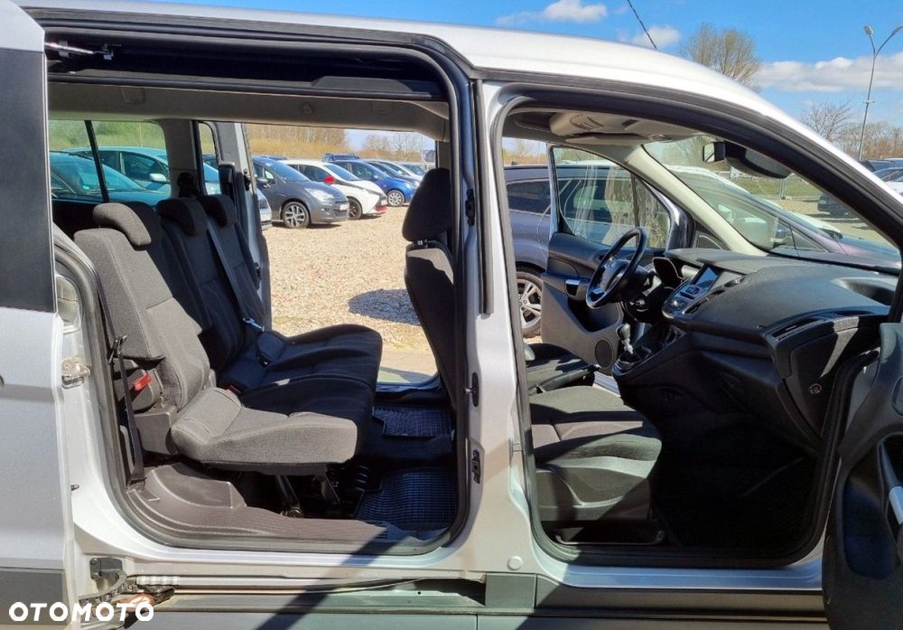 Ford Transit Connect - 28