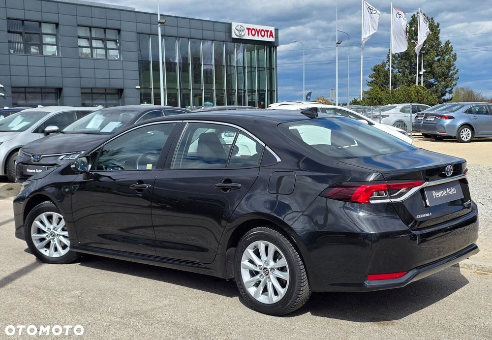 Toyota Corolla 1.8 Hybrid Comfort - 18