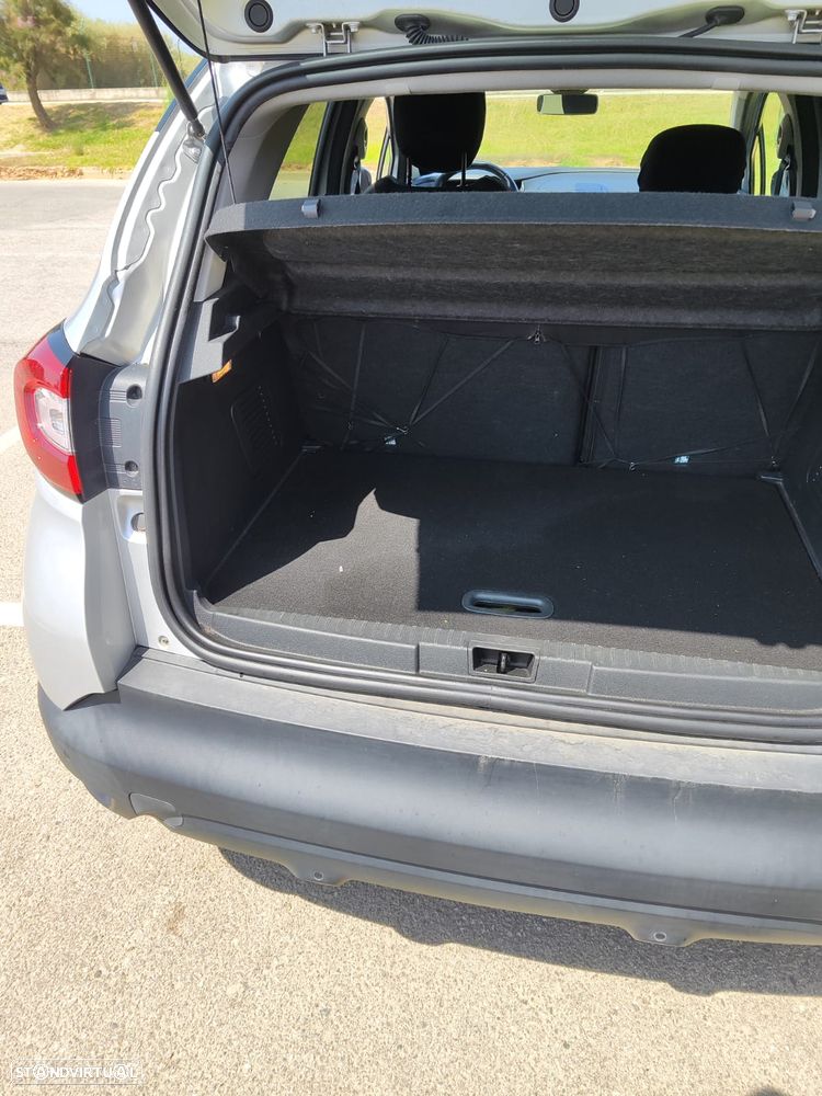 Renault Captur 1.5 dCi Exclusive - 4