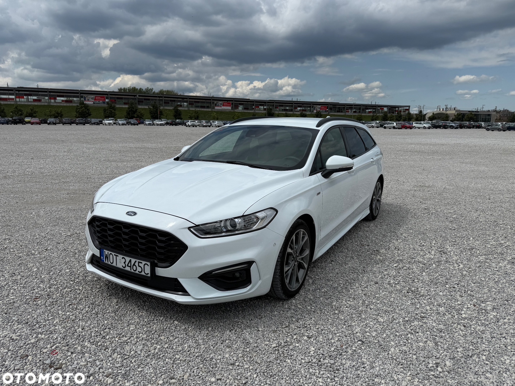 Ford Mondeo 2.0 Hybrid Titanium - 2