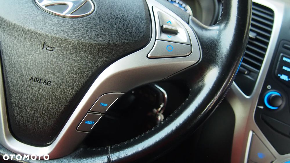 Hyundai ix20 1.4 blue Comfort - 21