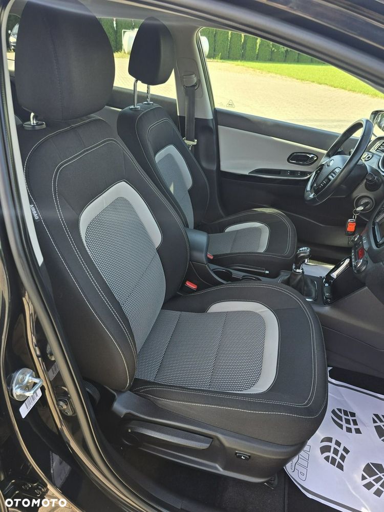 Kia Ceed - 22